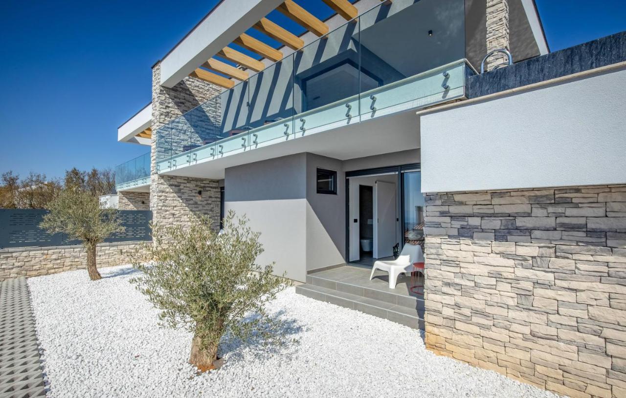 Villa Nina Šmrika エクステリア 写真