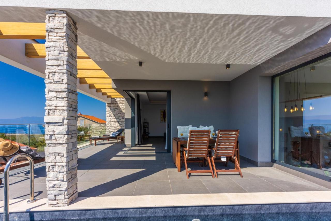 Villa Nina Šmrika エクステリア 写真