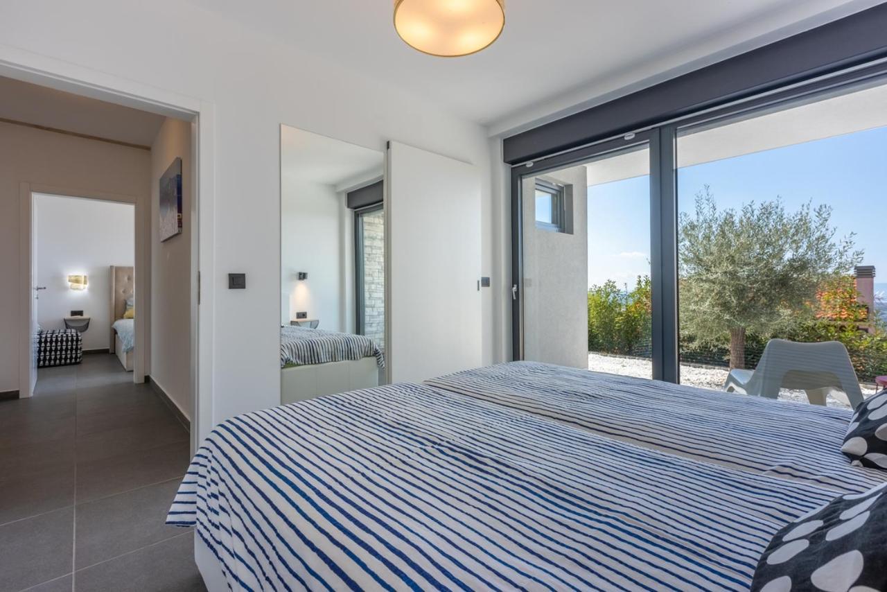 Villa Nina Šmrika エクステリア 写真